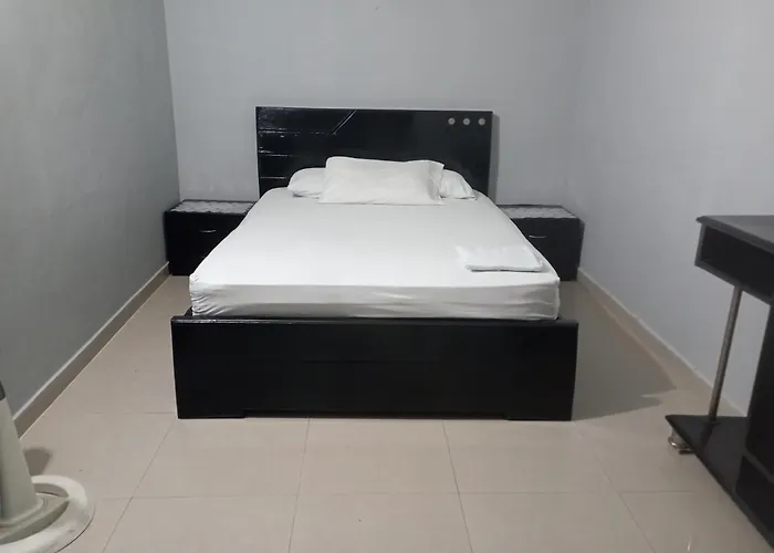 Habitacion Con Wi-Fi, Ac, Cocina En Cartagena